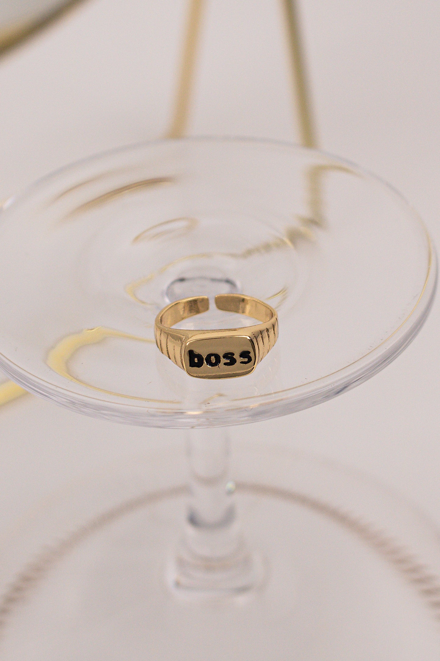 Anel Girl Boss Dourado