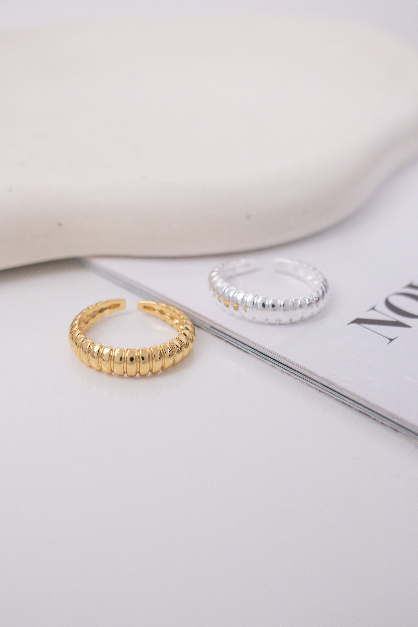 Anel Poliana Dourado