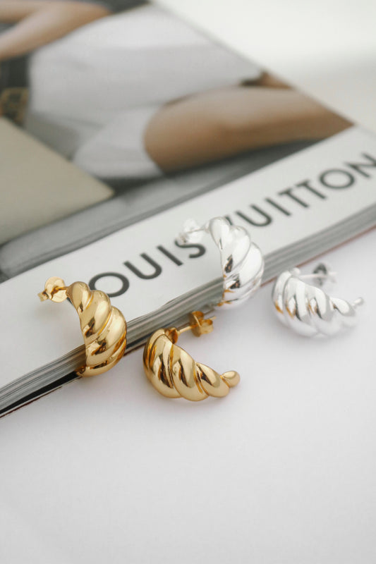 Brinco Argola Croissant Dourado