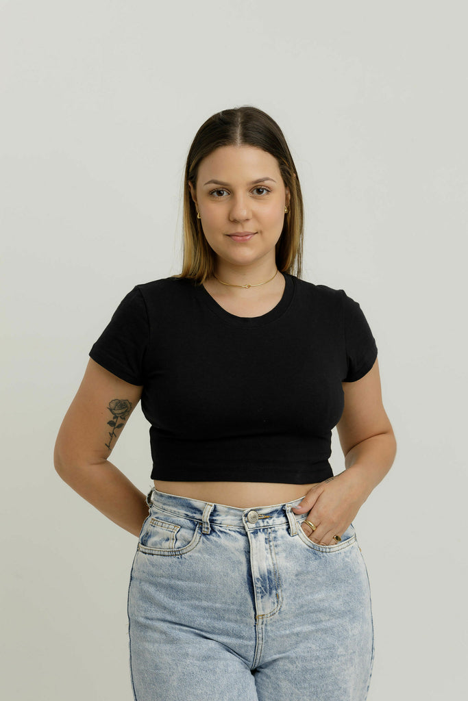 Cropped Manga Curta Preto Olive