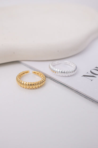 Anel Poliana Dourado