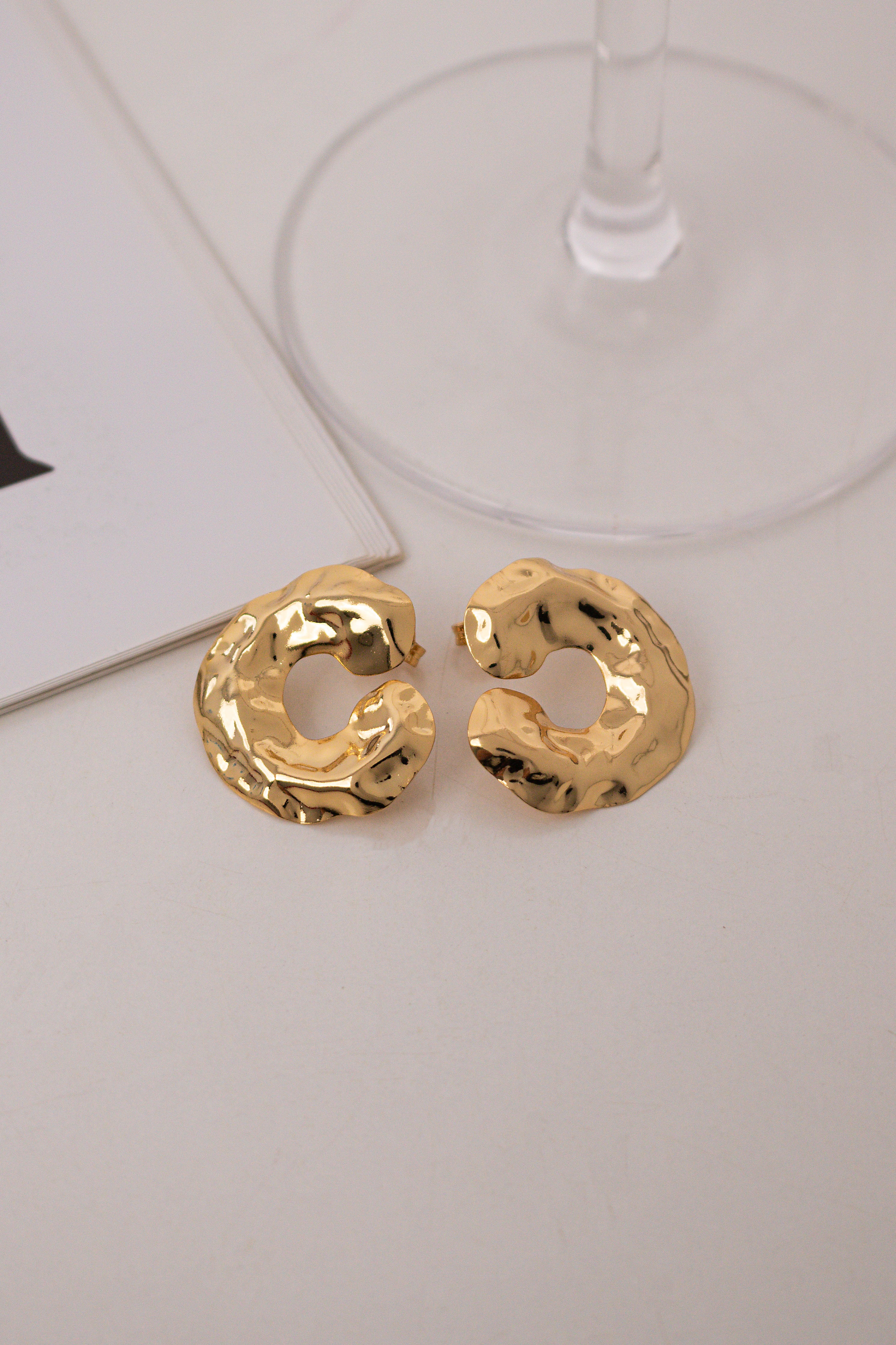 Brinco Celeste Dourado