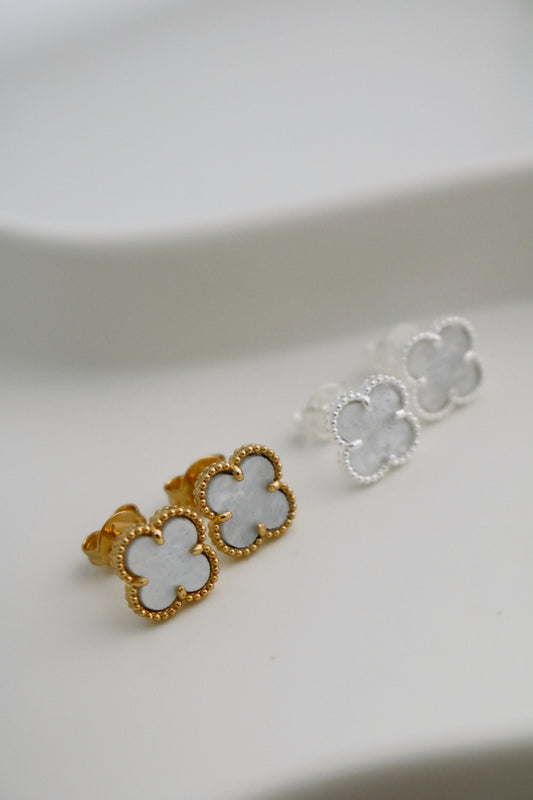 Brinco Trevo Dourado