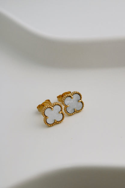 Brinco Trevo Dourado