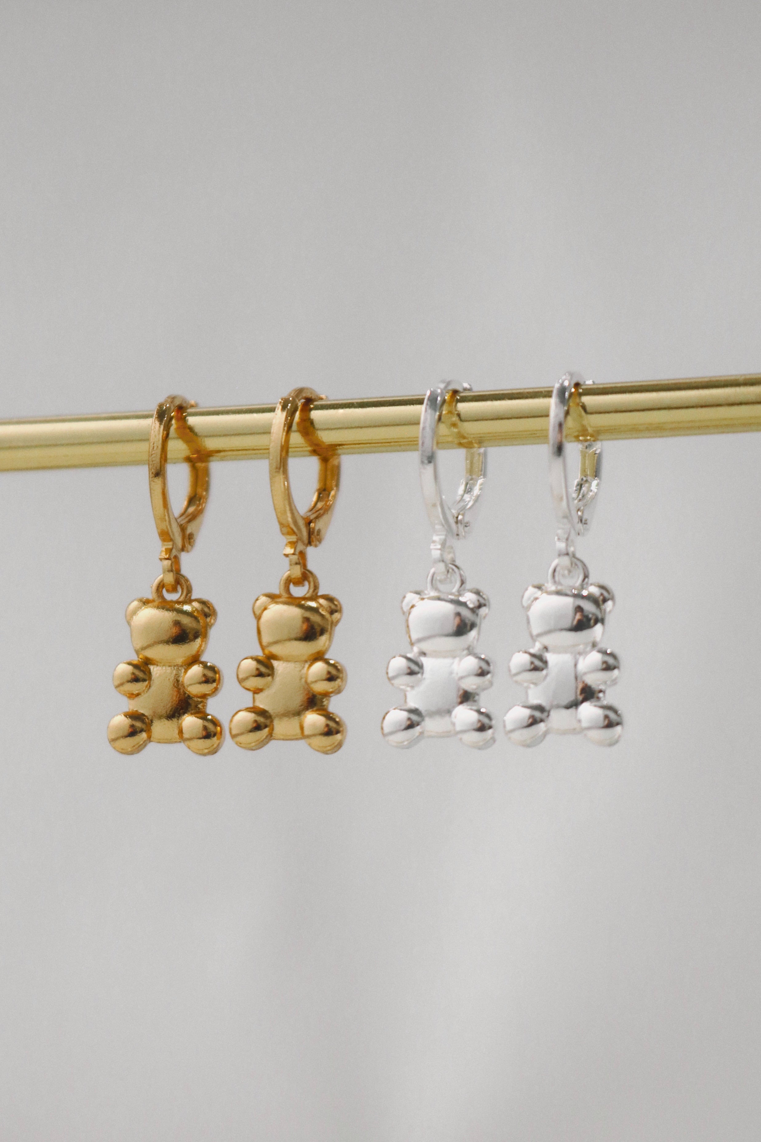 Brinco Bear Dourado